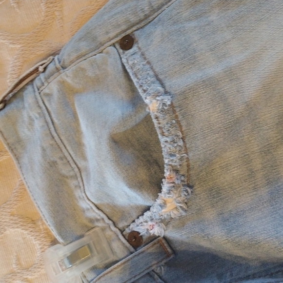 LADIES Jeans by𝅺 TRUE RELIGION - Picture 9 of 17